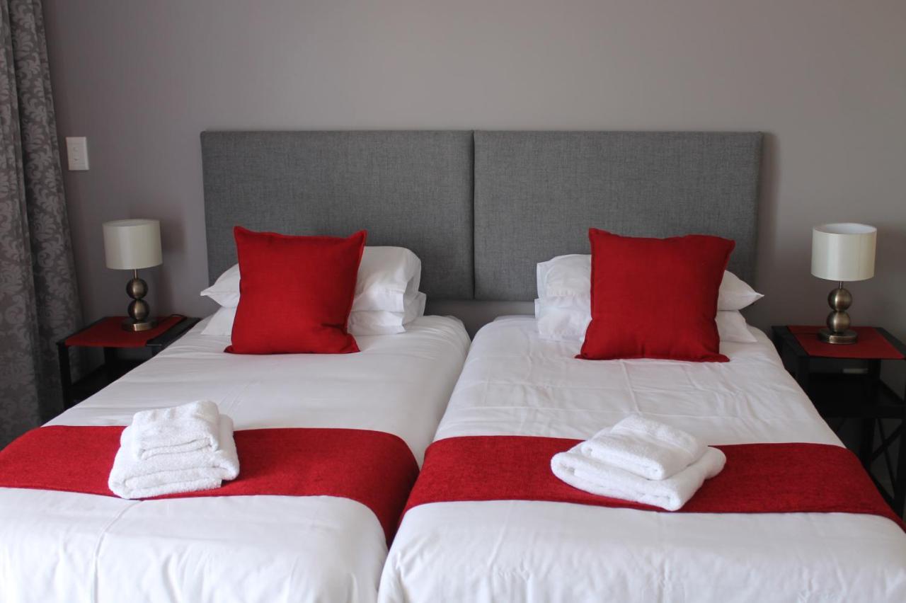 Phoenix Lodge And Waterside Accommodation クニスナ エクステリア 写真
