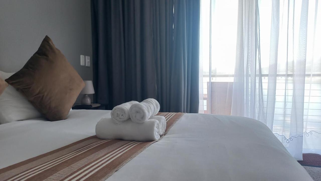 Phoenix Lodge And Waterside Accommodation クニスナ エクステリア 写真