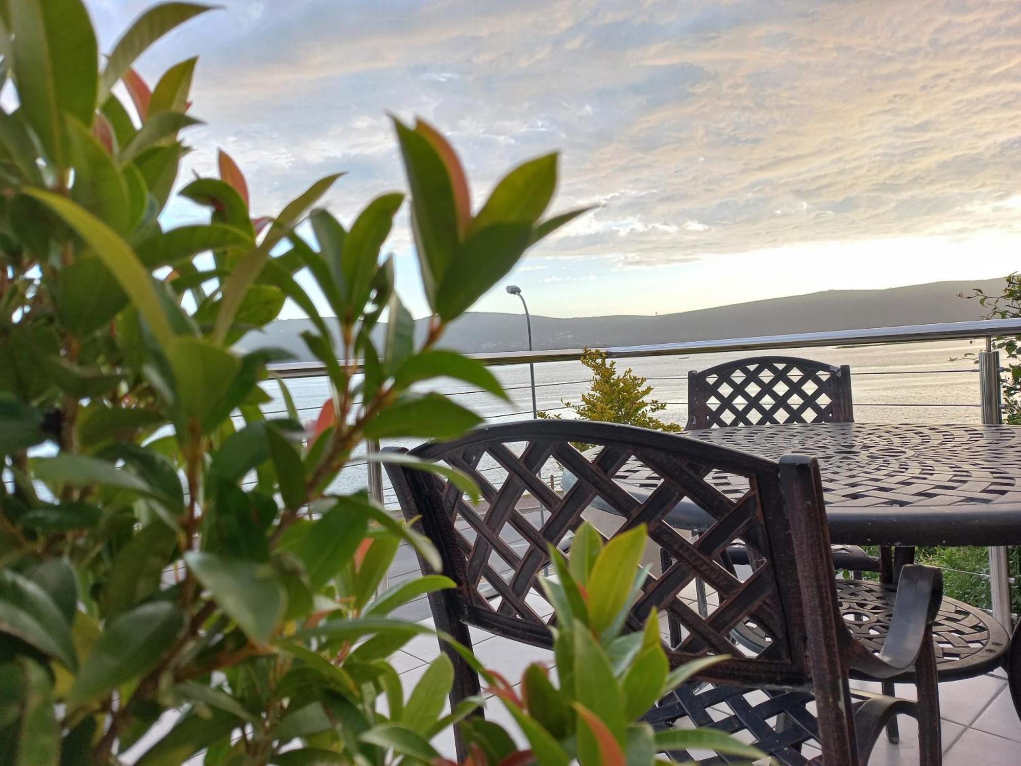 Phoenix Lodge And Waterside Accommodation クニスナ エクステリア 写真